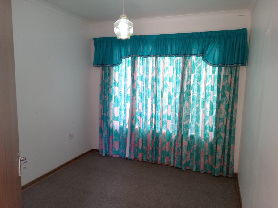 3 Bedroom Property for Sale in Langenhovenpark Free State